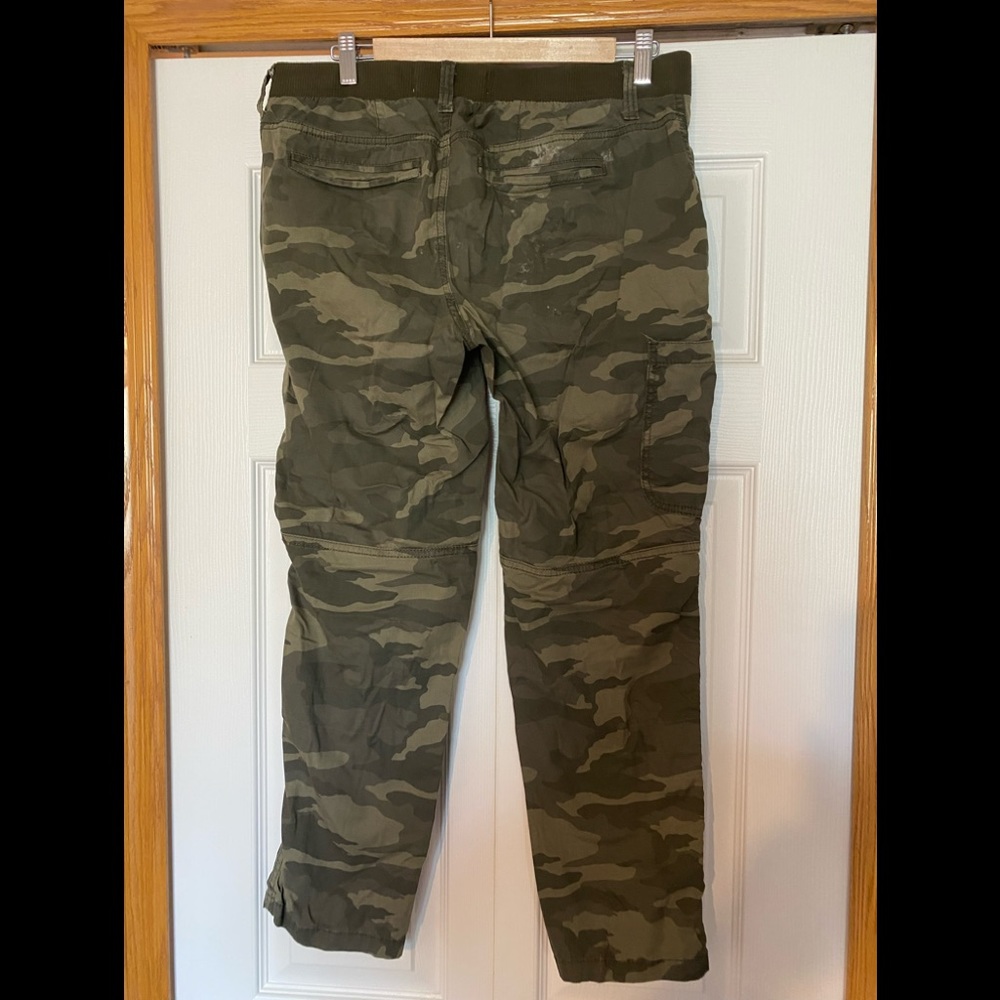 Sonoma from Kohl’s Green Camo Pants Size 10 - Picture 2 of 6
